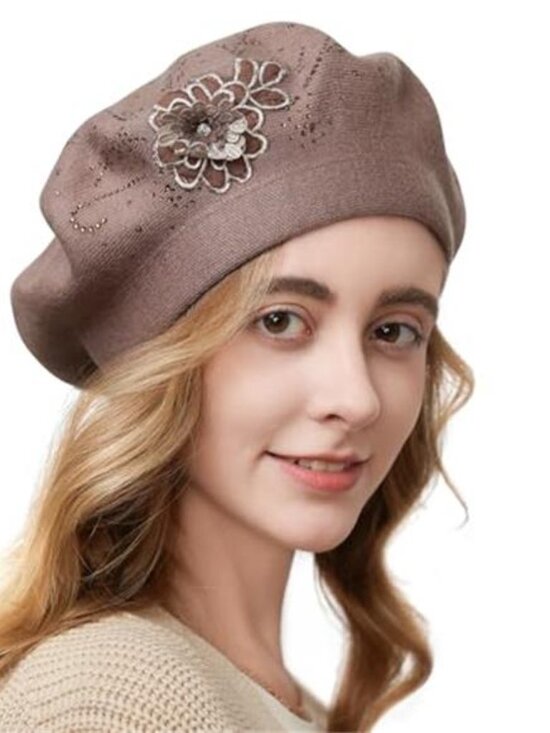 Women\'s Flower Embroidery Beret Hat French Style Knitted Beret Hat